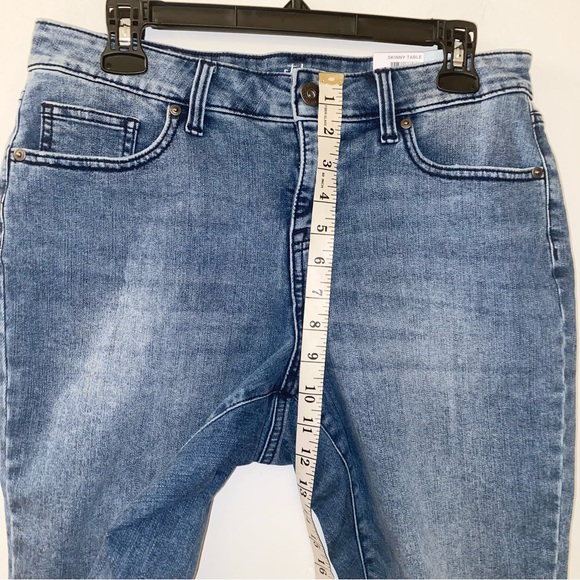 Style & Co Petite (NWT) Curvy Fit Womens Size: 10P Skinny Mid Rise Denim Jeans - Picture 5 of 14